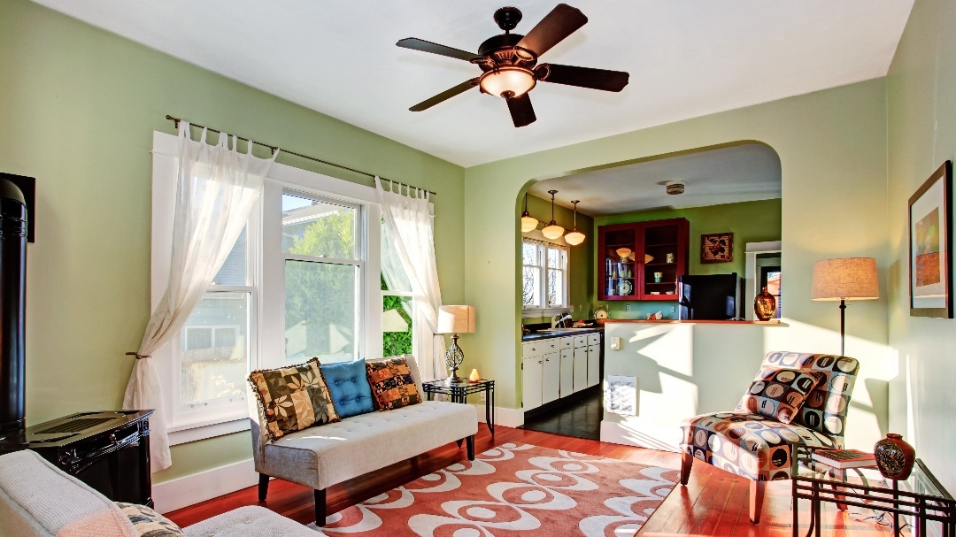 How to modernize an old house decorate