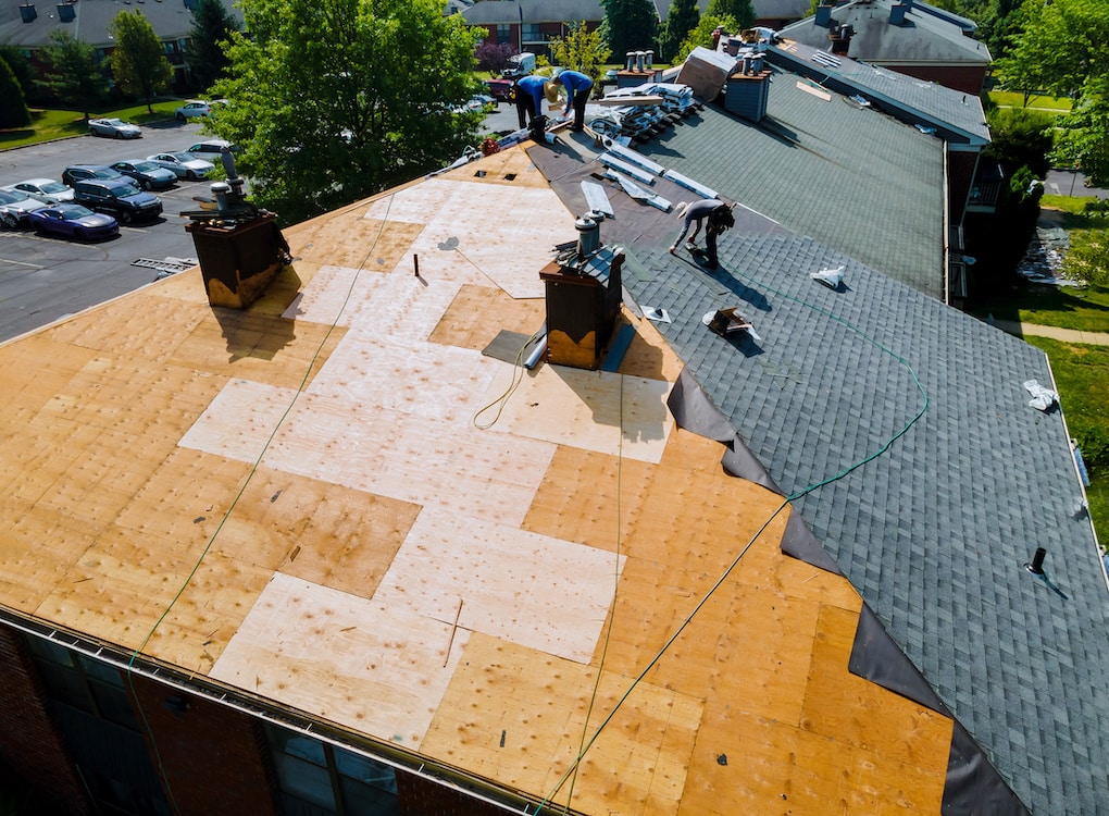 roof replacement adds to the cost to remodel a house